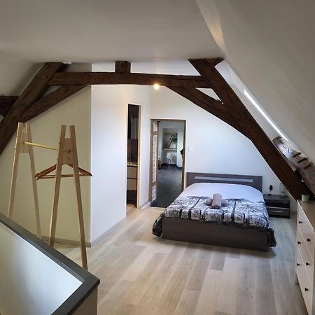 Appartement Au Pied Du Circuit De Magny-Cours Luaran gambar